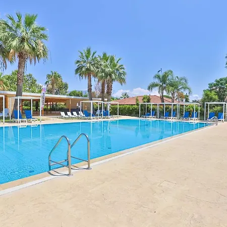 Villaggio Selene Mare Resort *